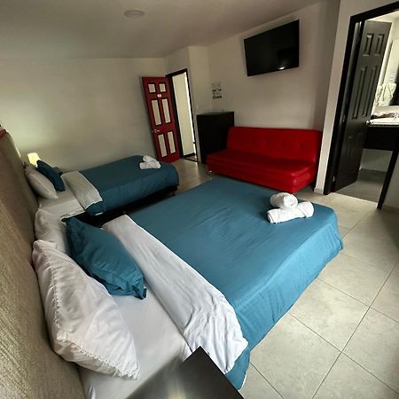 Beta Hotel Саленто Екстериор снимка