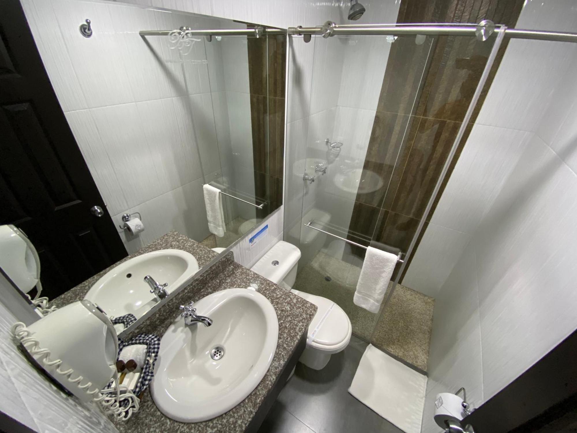 Beta Hotel Саленто Екстериор снимка
