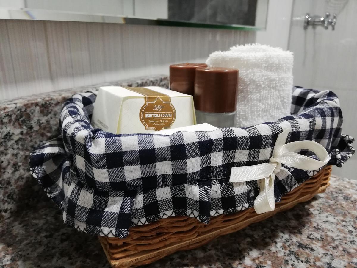 Beta Hotel Саленто Екстериор снимка